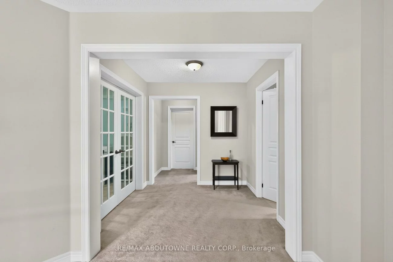 2269, Whitworth, 1000 - BC Bronte Creek, Oakville