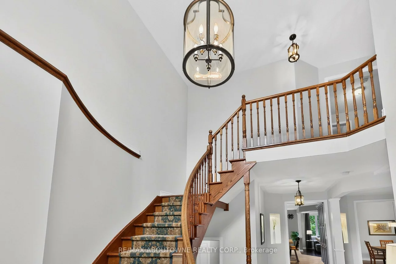 2269, Whitworth, 1000 - BC Bronte Creek, Oakville
