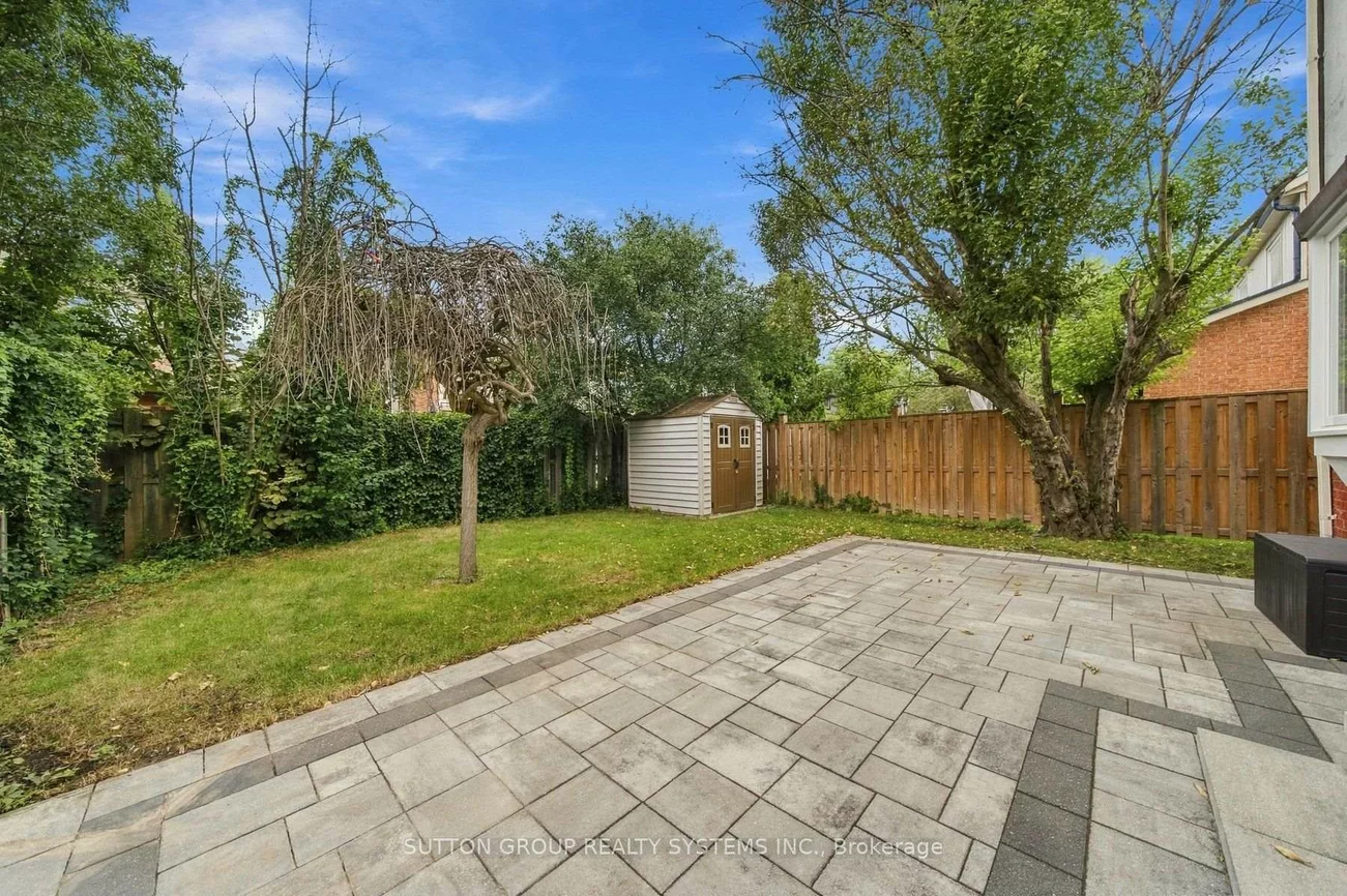 2250, Munn's, 1015 - RO River Oaks, Oakville