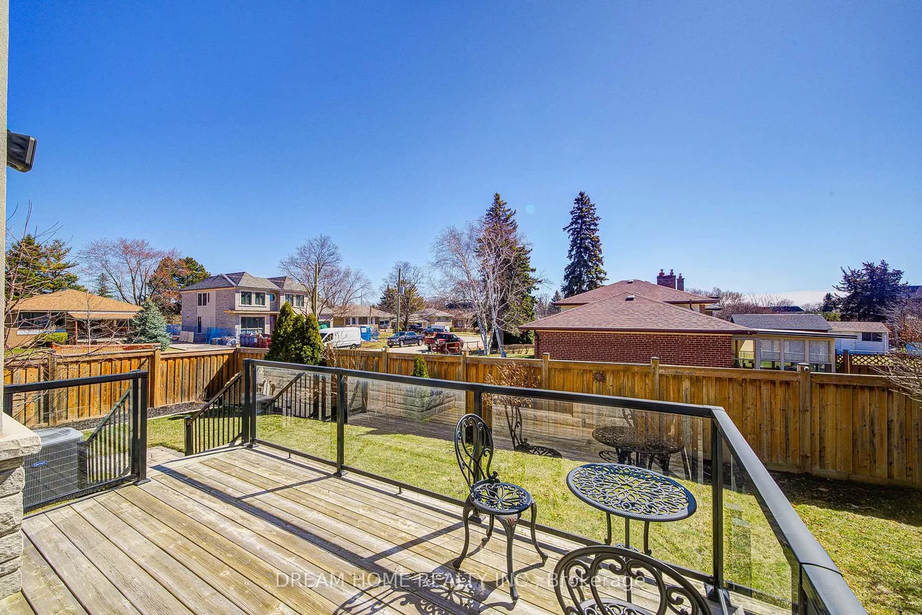 476, TENNYSON, 1020 - WO West, Oakville