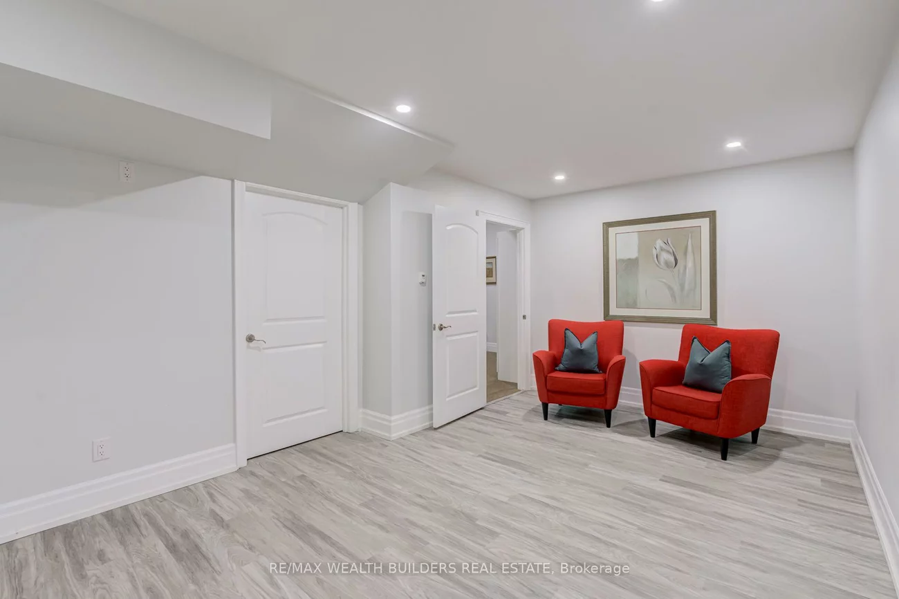45, Shorewood, 1017 - SW Southwest, Oakville