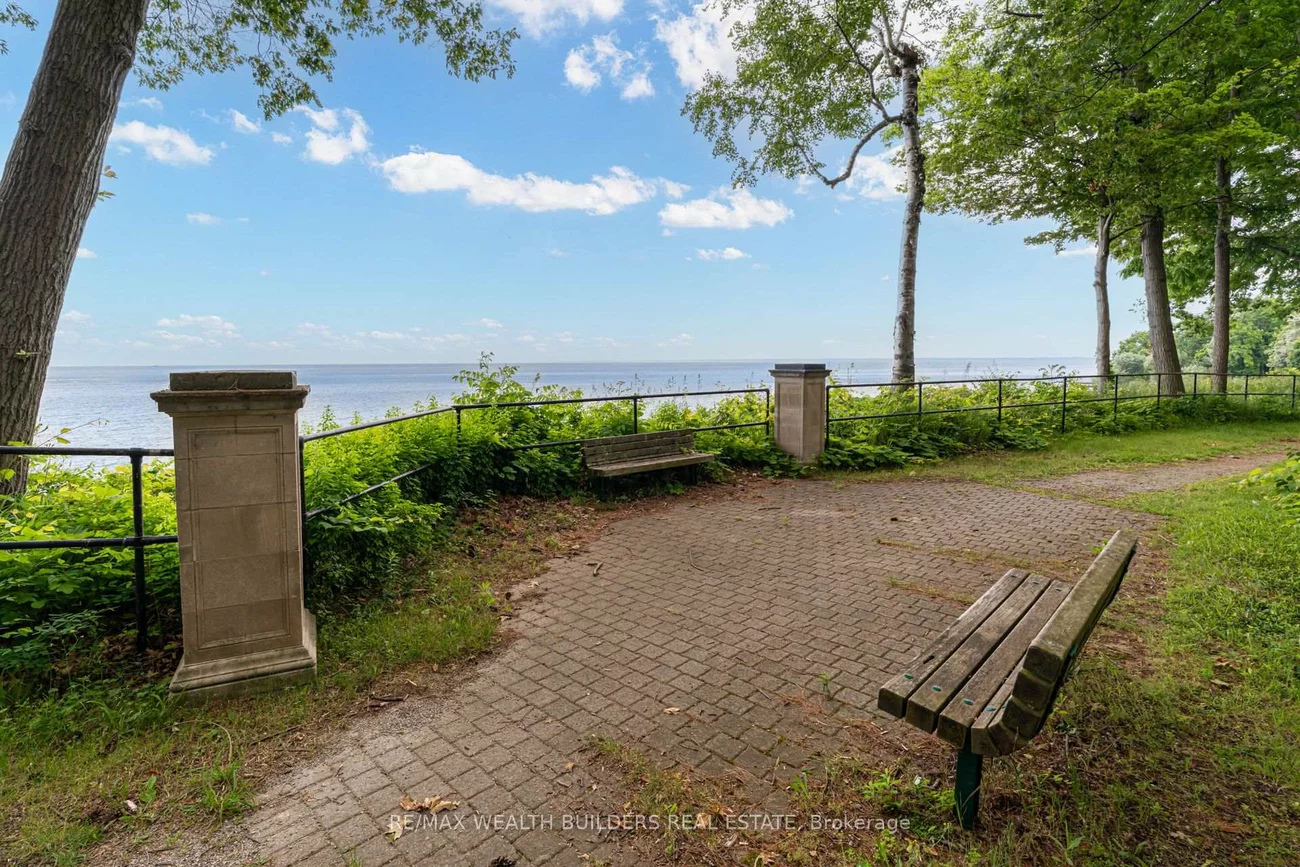 45, Shorewood, 1017 - SW Southwest, Oakville