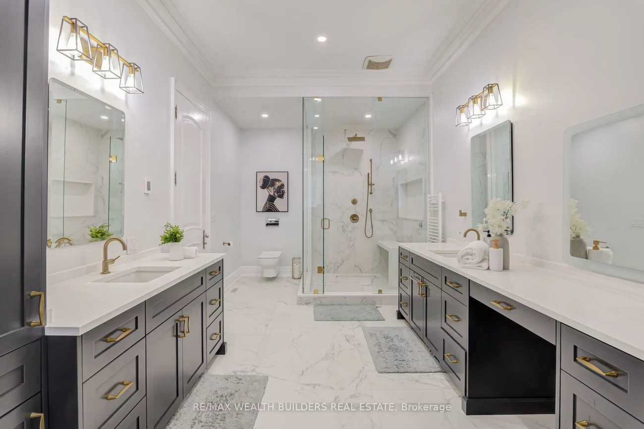 45, Shorewood, 1017 - SW Southwest, Oakville