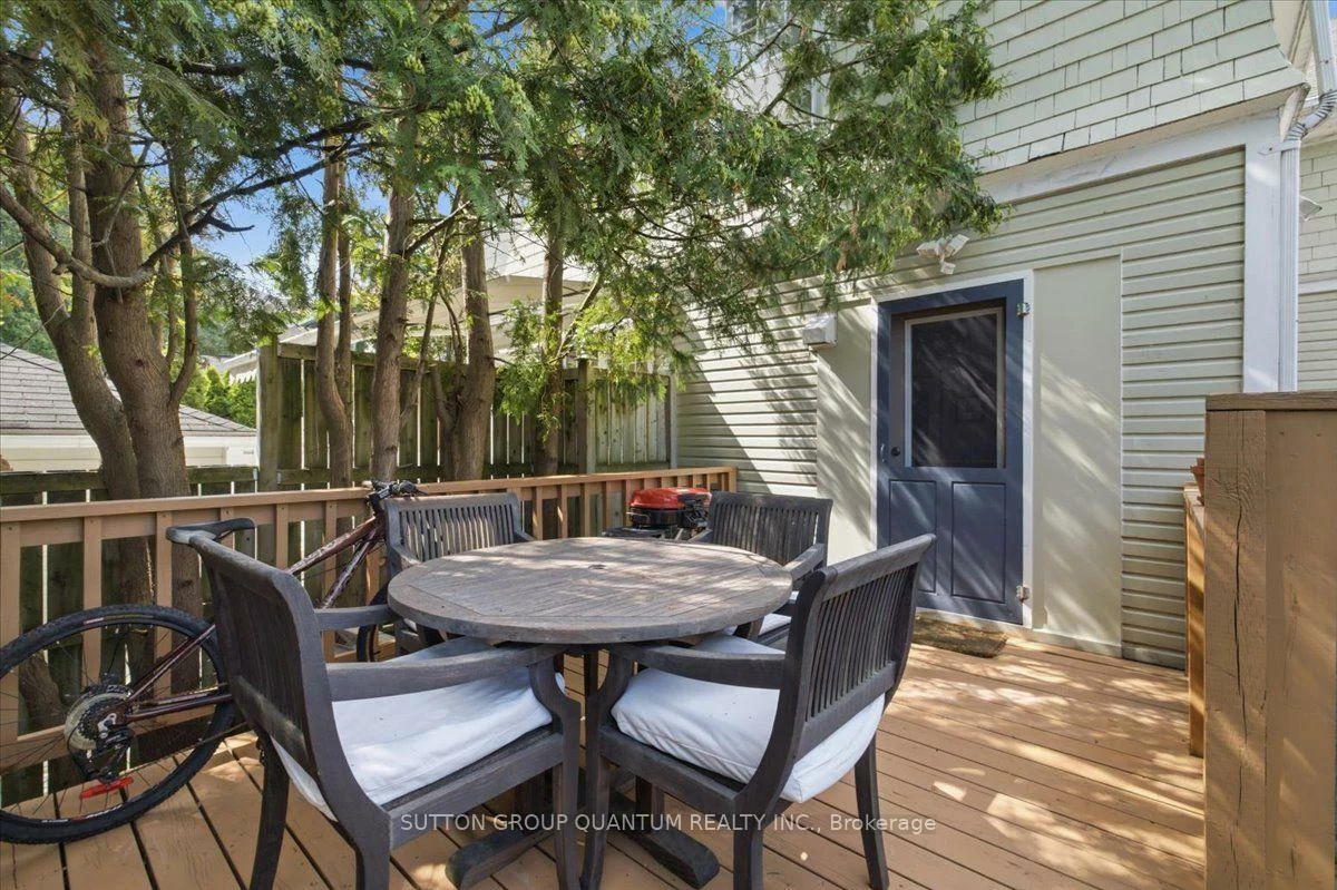 137, Chisholm, 1002 - CO Central, Oakville