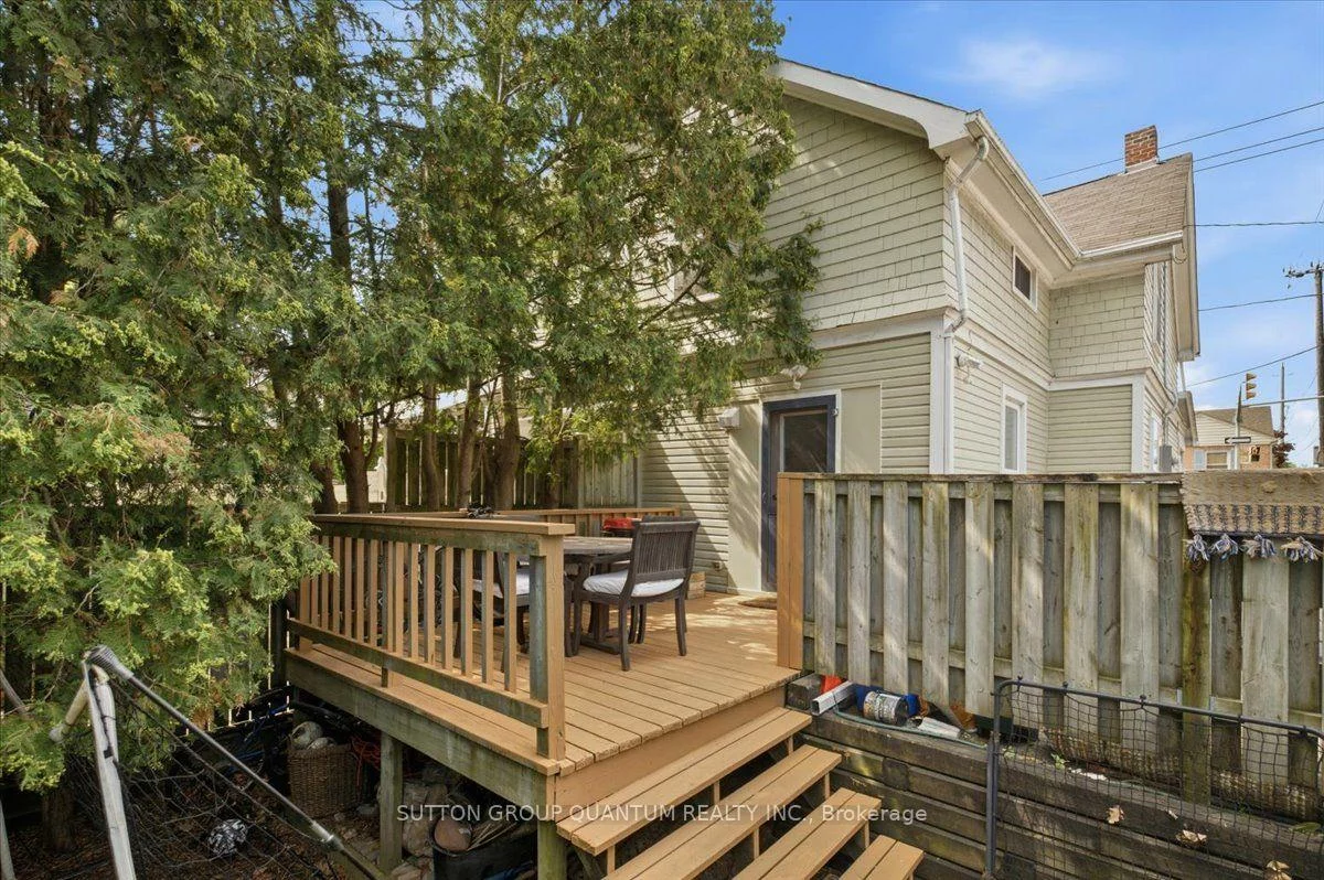 137, Chisholm, 1002 - CO Central, Oakville