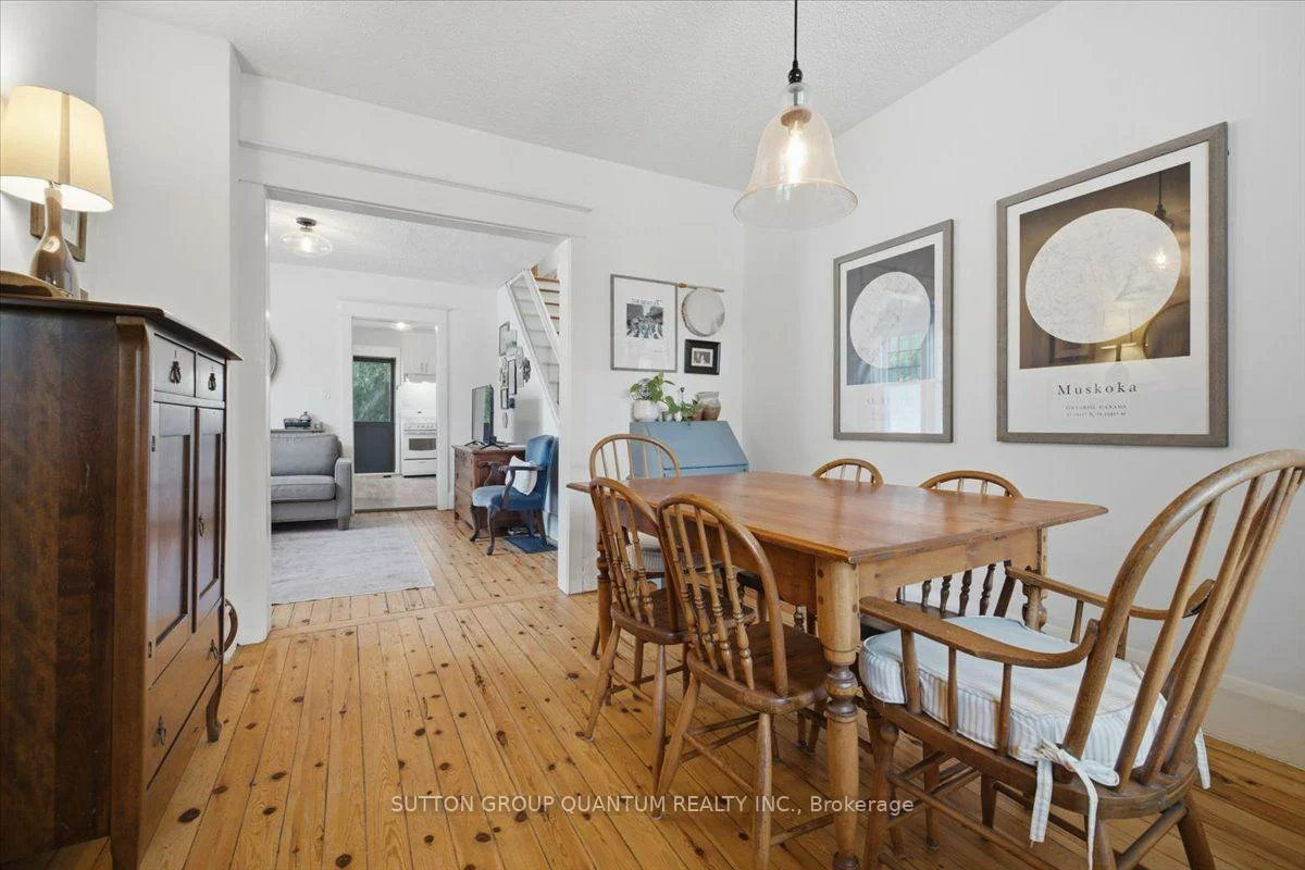 137, Chisholm, 1002 - CO Central, Oakville