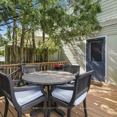 137, Chisholm, 1002 - CO Central, Oakville