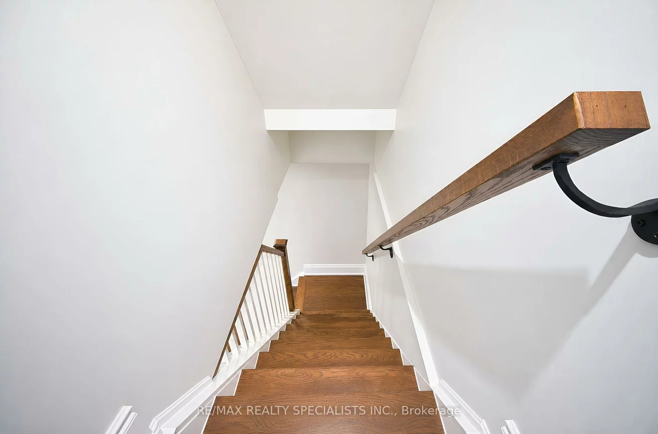 8, CULHAM, 1003 - CP College Park, Oakville