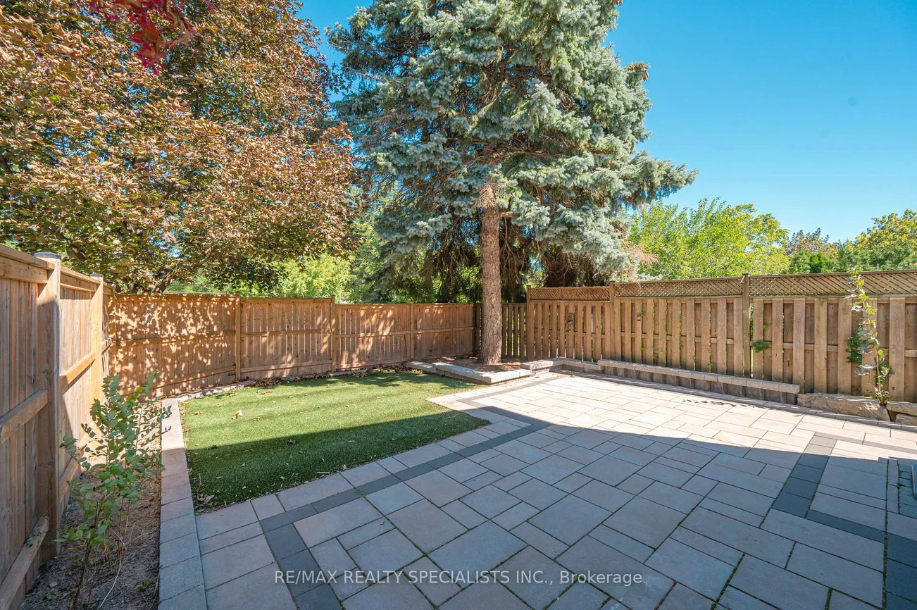 8, CULHAM, 1003 - CP College Park, Oakville
