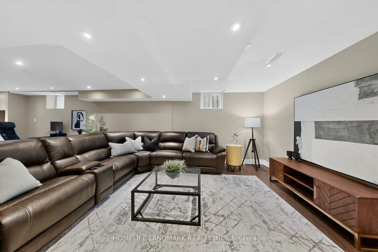 2481, Whistling Springs, 1019 - WM Westmount, Oakville
