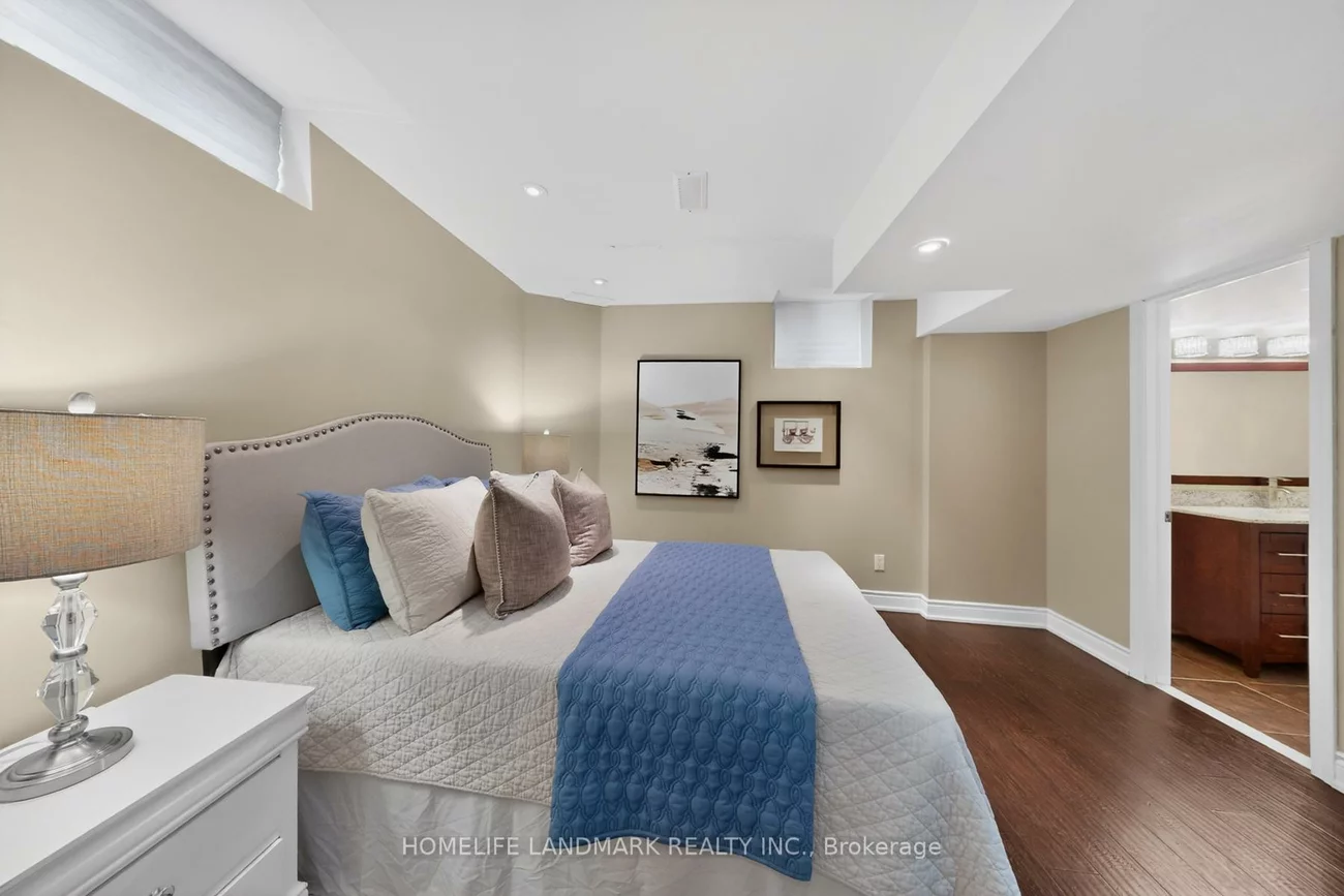 2481, Whistling Springs, 1019 - WM Westmount, Oakville