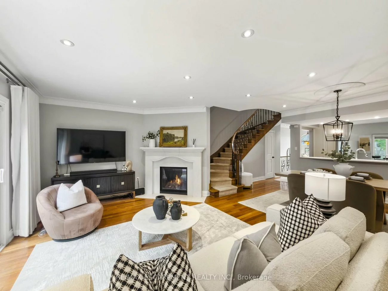 45, Tradewind, 1001 - BR Bronte, Oakville