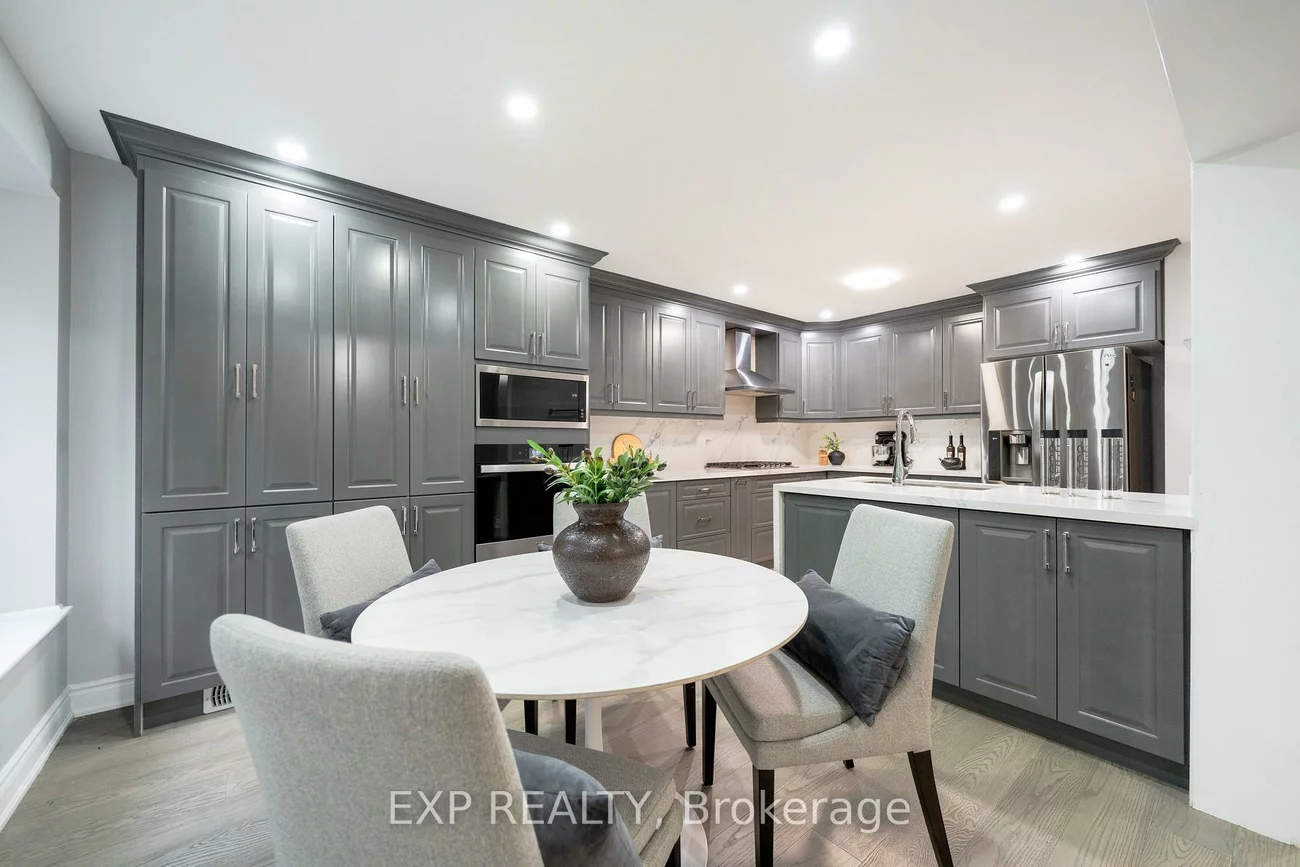 2276, Fairmount, 1019 - WM Westmount, Oakville