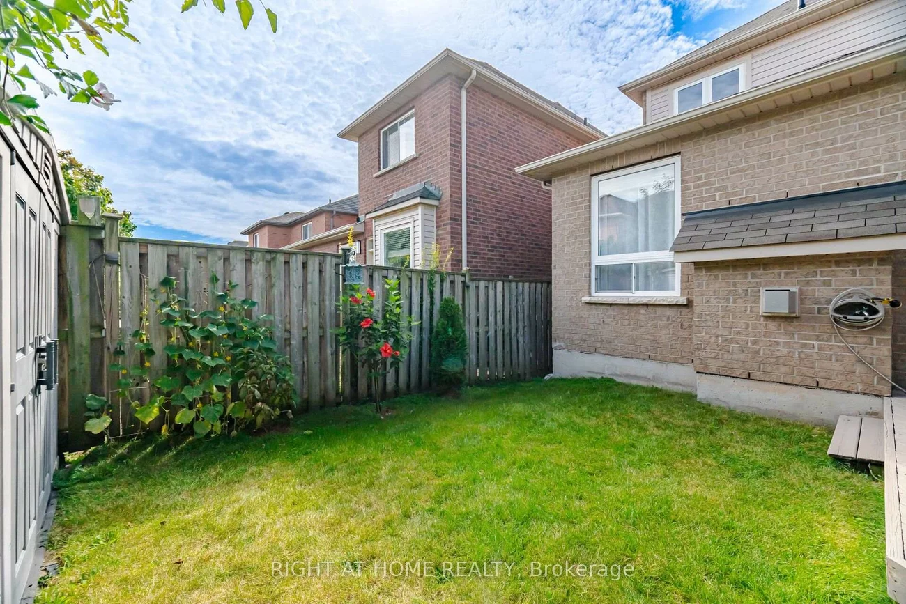 2249, Crestmont, 1019 - WM Westmount, Oakville