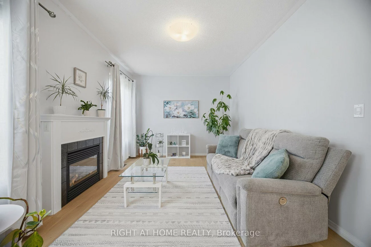 2249, Crestmont, 1019 - WM Westmount, Oakville