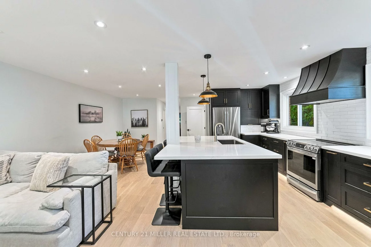 1200, Ingledene, 1005 - FA Falgarwood, Oakville