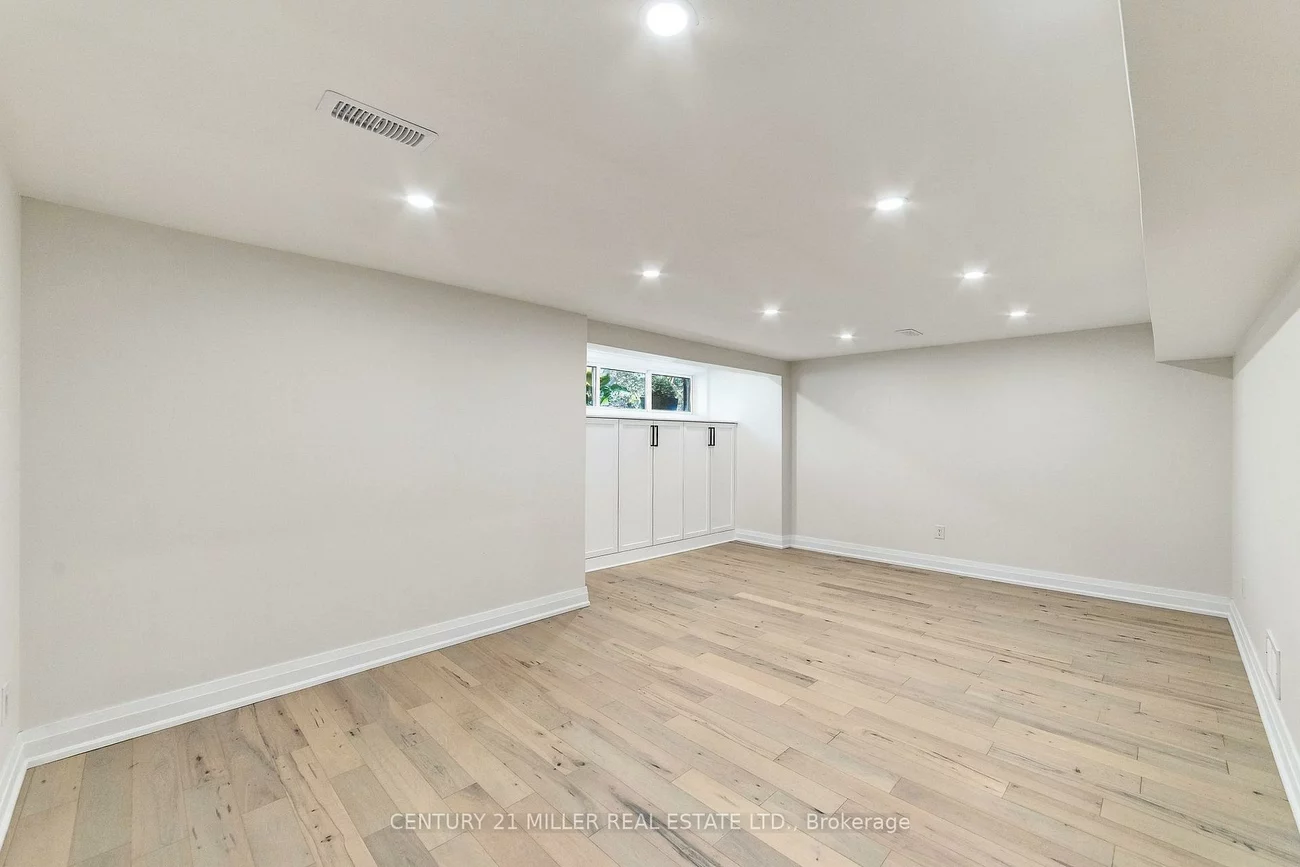 1200, Ingledene, 1005 - FA Falgarwood, Oakville