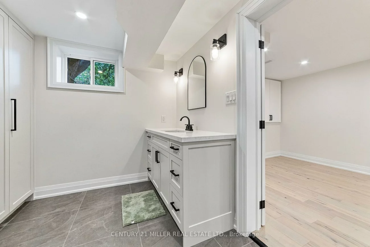 1200, Ingledene, 1005 - FA Falgarwood, Oakville