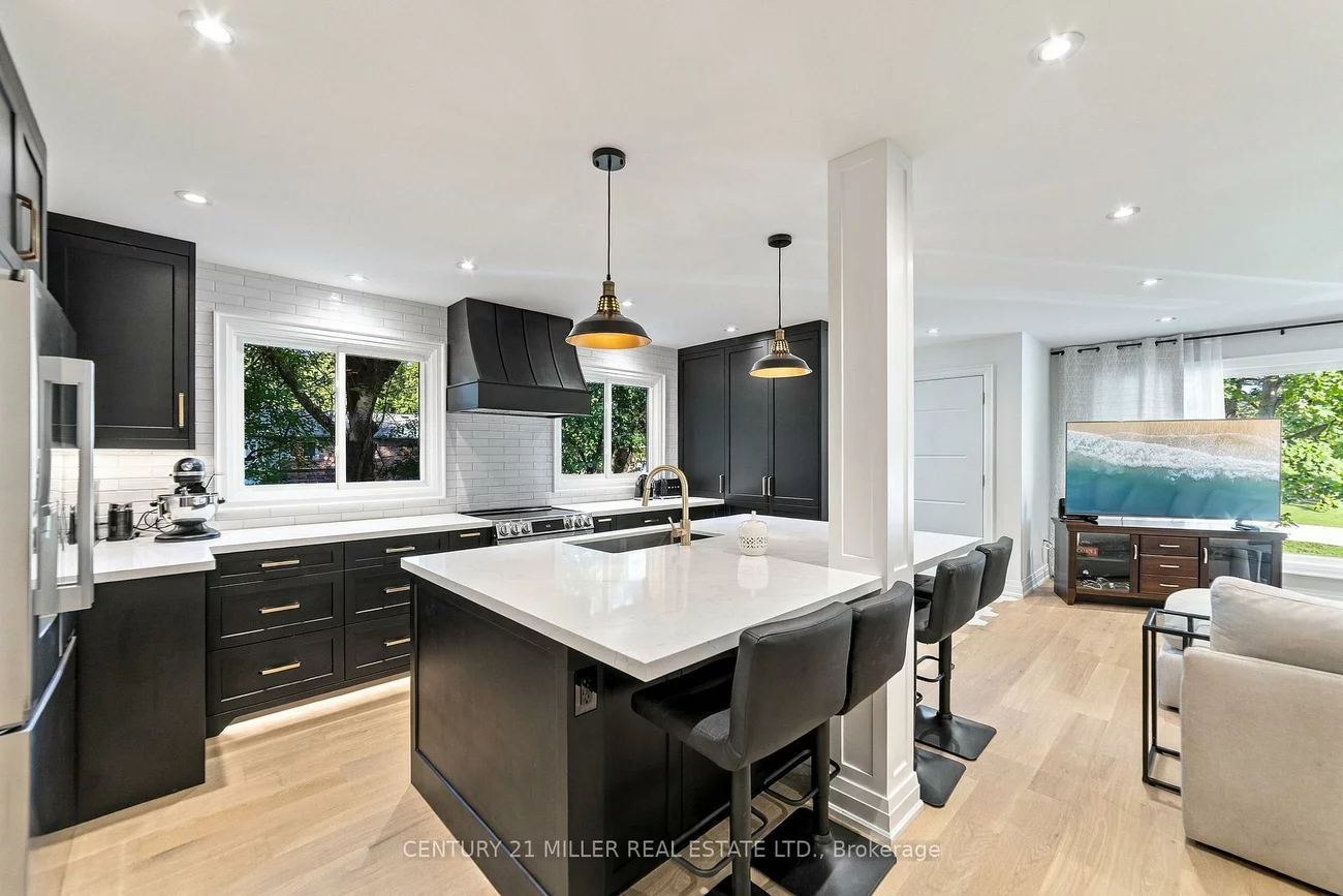 1200, Ingledene, 1005 - FA Falgarwood, Oakville