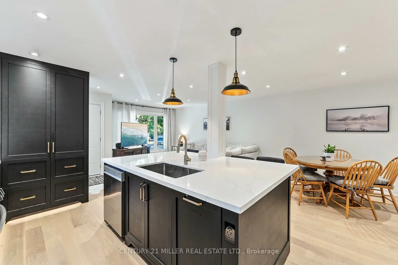 1200, Ingledene, 1005 - FA Falgarwood, Oakville