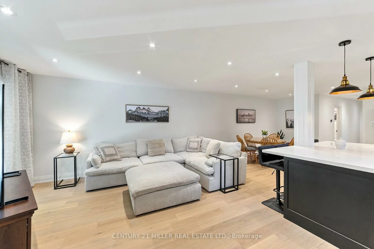 1200, Ingledene, 1005 - FA Falgarwood, Oakville