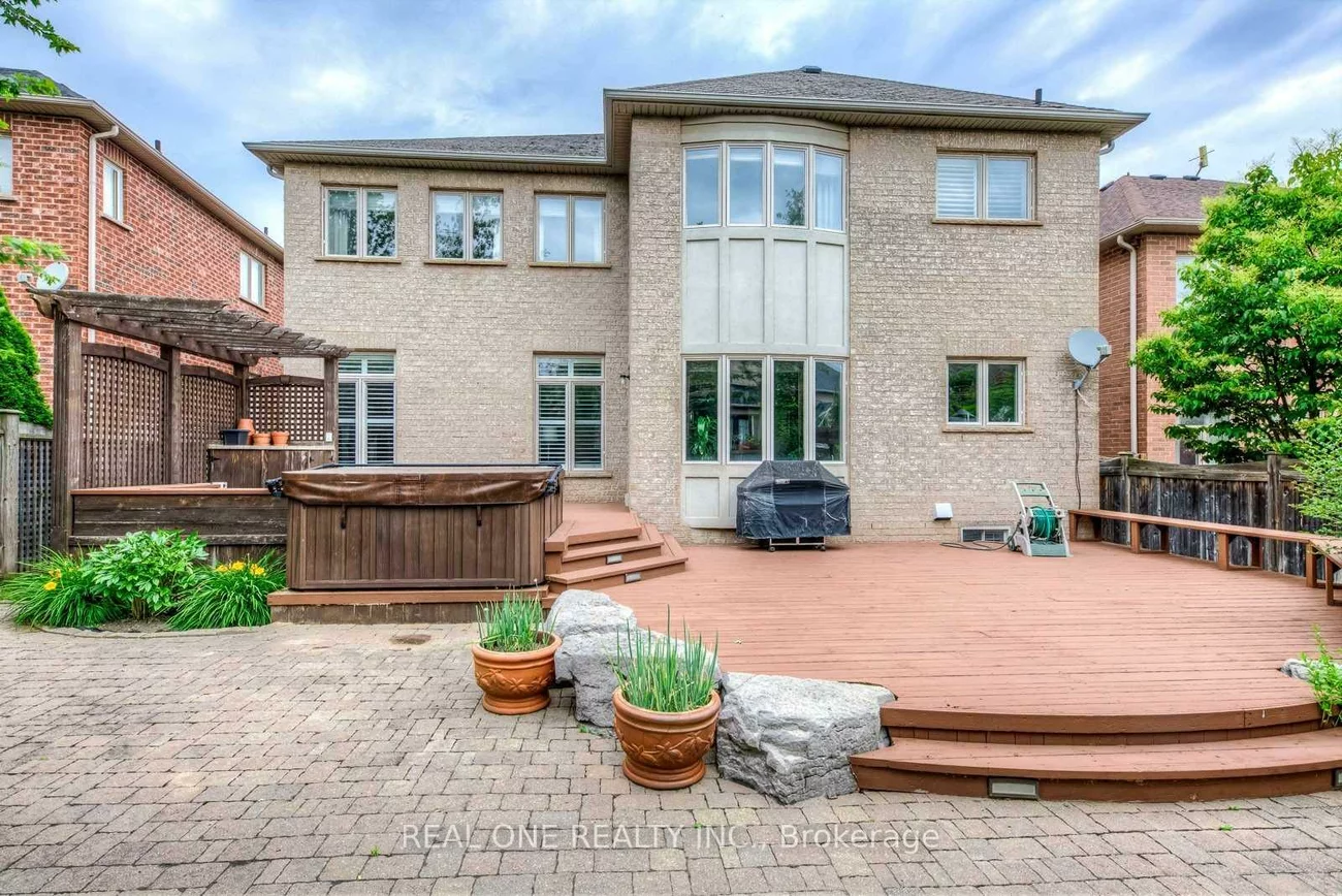 2456, Bon Echo, 1009 - JC Joshua Creek, Oakville