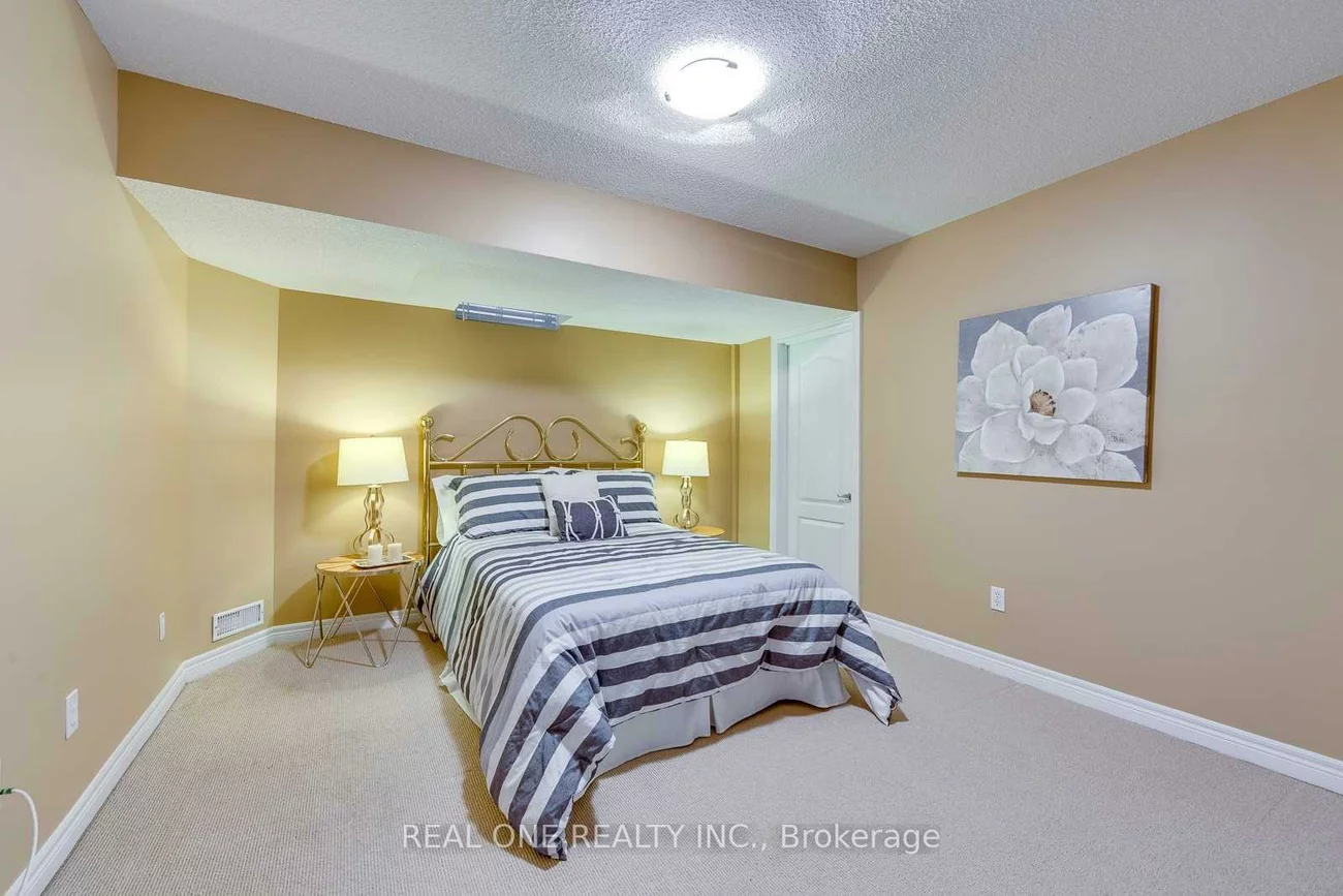2456, Bon Echo, 1009 - JC Joshua Creek, Oakville