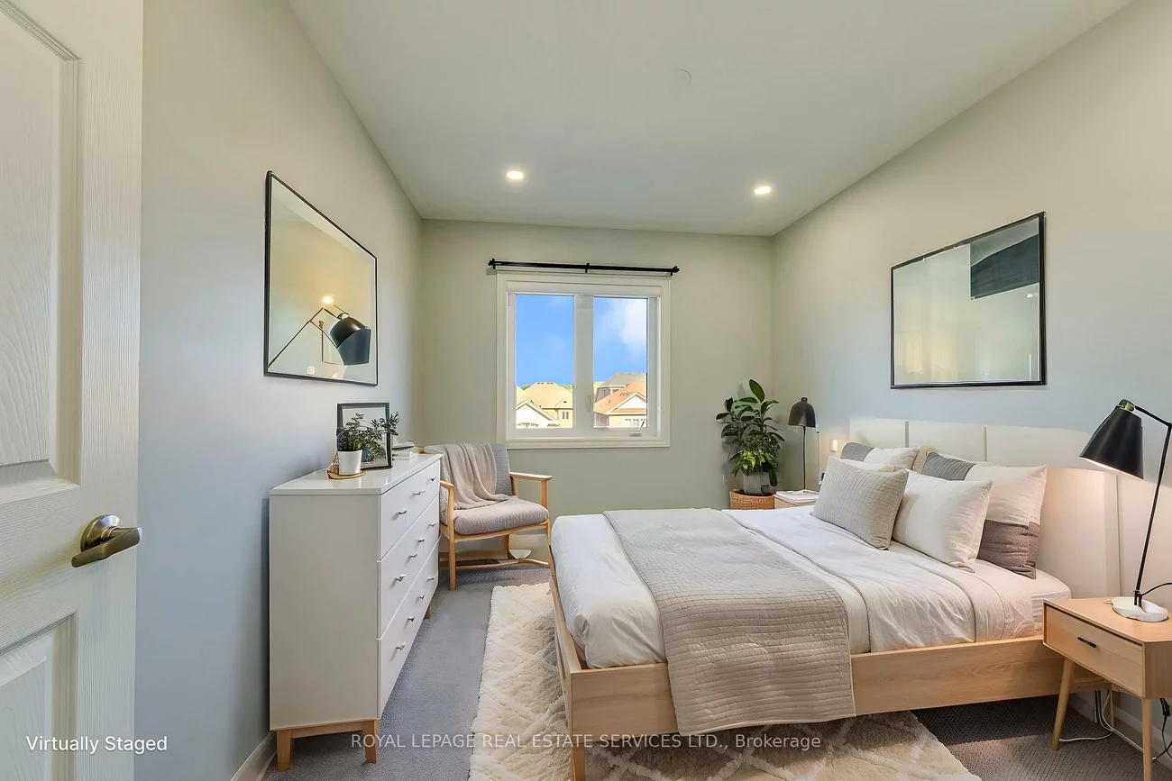 486, Silver Maple, 1010 - JM Joshua Meadows, Oakville