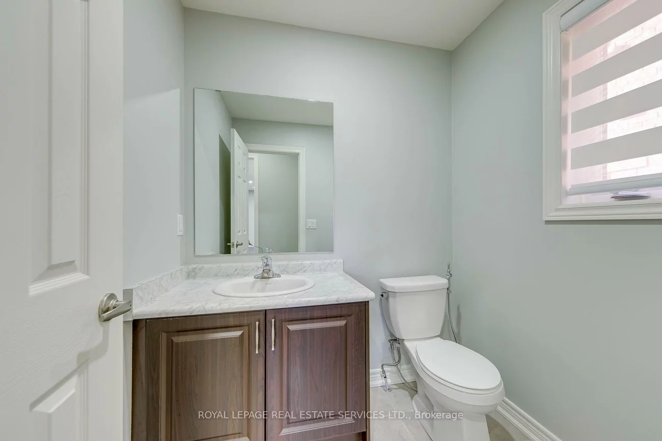 486, Silver Maple, 1010 - JM Joshua Meadows, Oakville