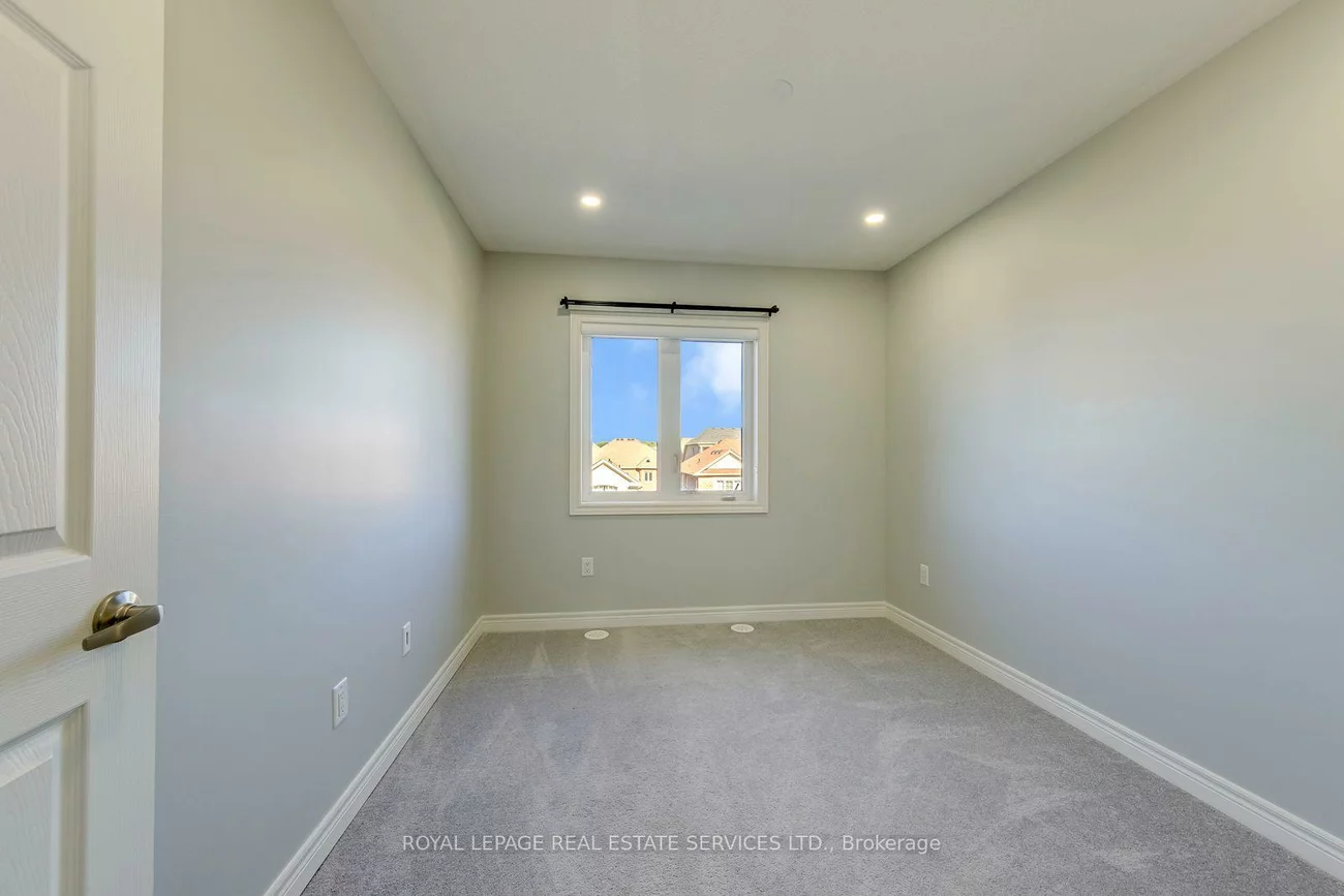 486, Silver Maple, 1010 - JM Joshua Meadows, Oakville