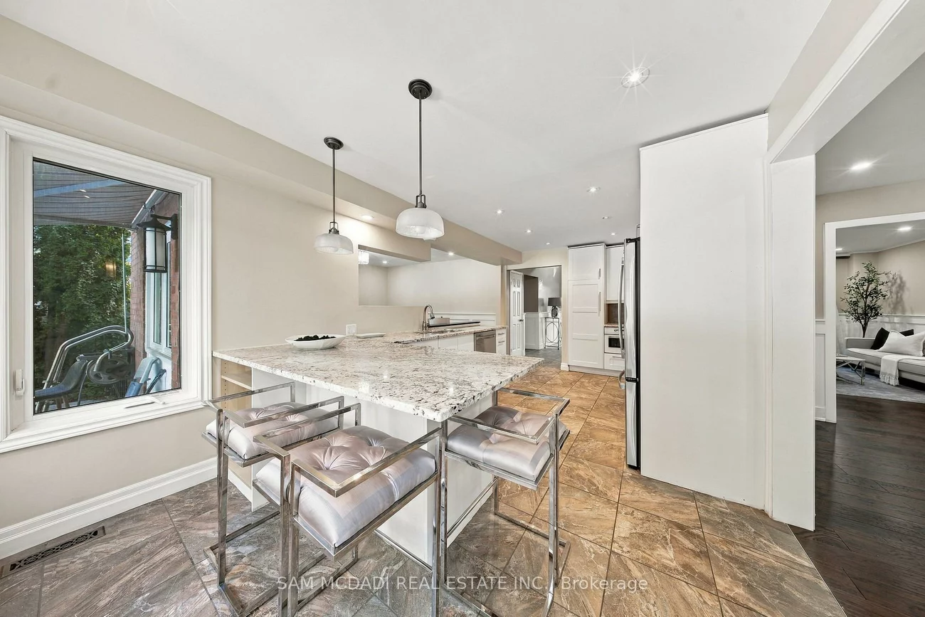 2087, Mayflower, 1015 - RO River Oaks, Oakville