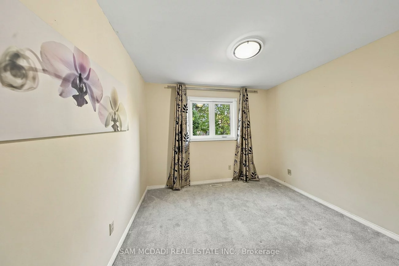 2087, Mayflower, 1015 - RO River Oaks, Oakville