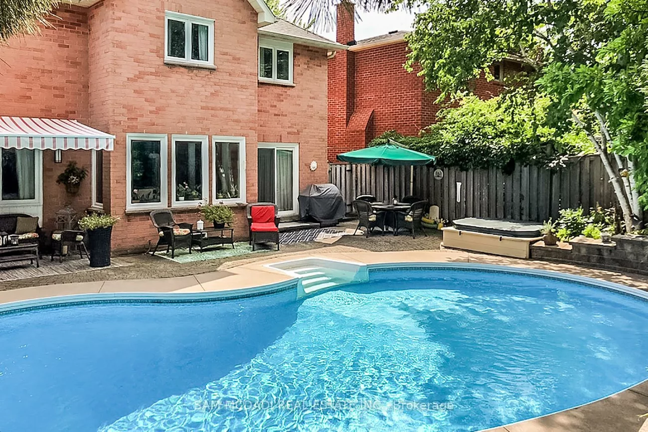 2087, Mayflower, 1015 - RO River Oaks, Oakville