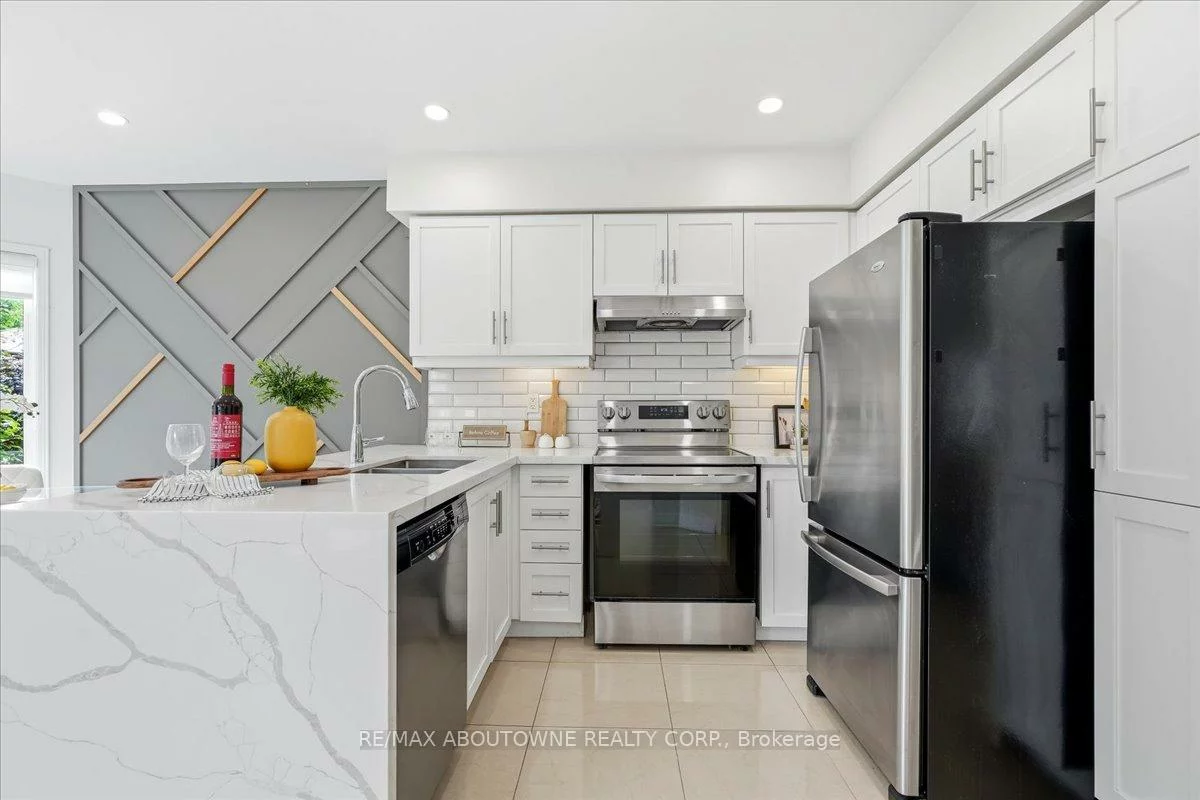 1282, Parkhurst, 1022 - WT West Oak Trails, Oakville