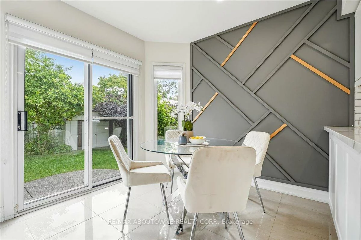 1282, Parkhurst, 1022 - WT West Oak Trails, Oakville