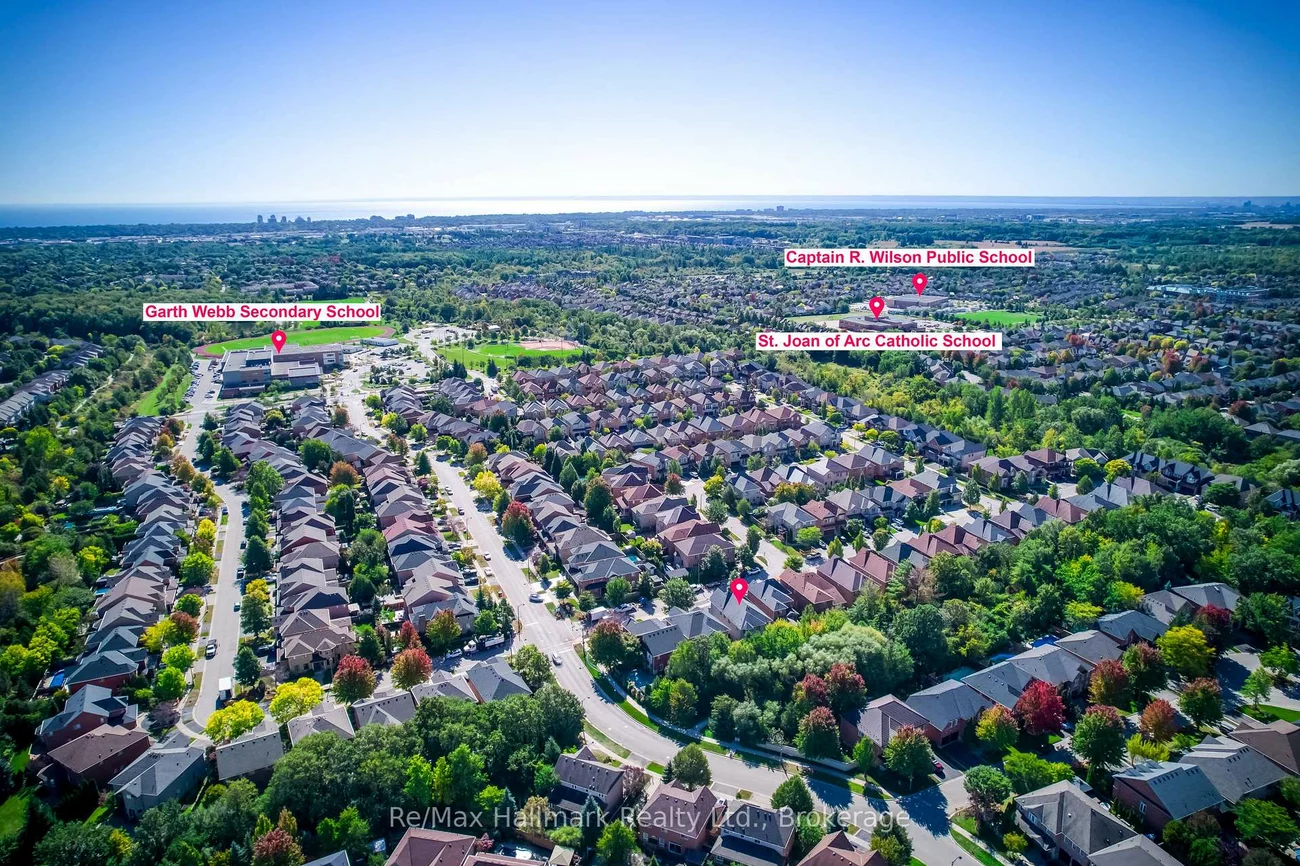 2241, Adirondak, 1019 - WM Westmount, Oakville