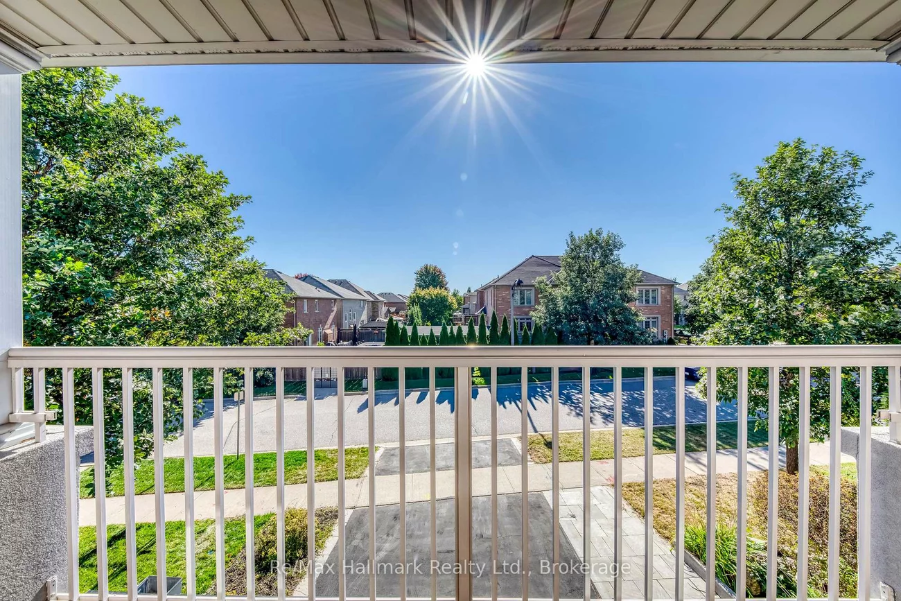 2241, Adirondak, 1019 - WM Westmount, Oakville