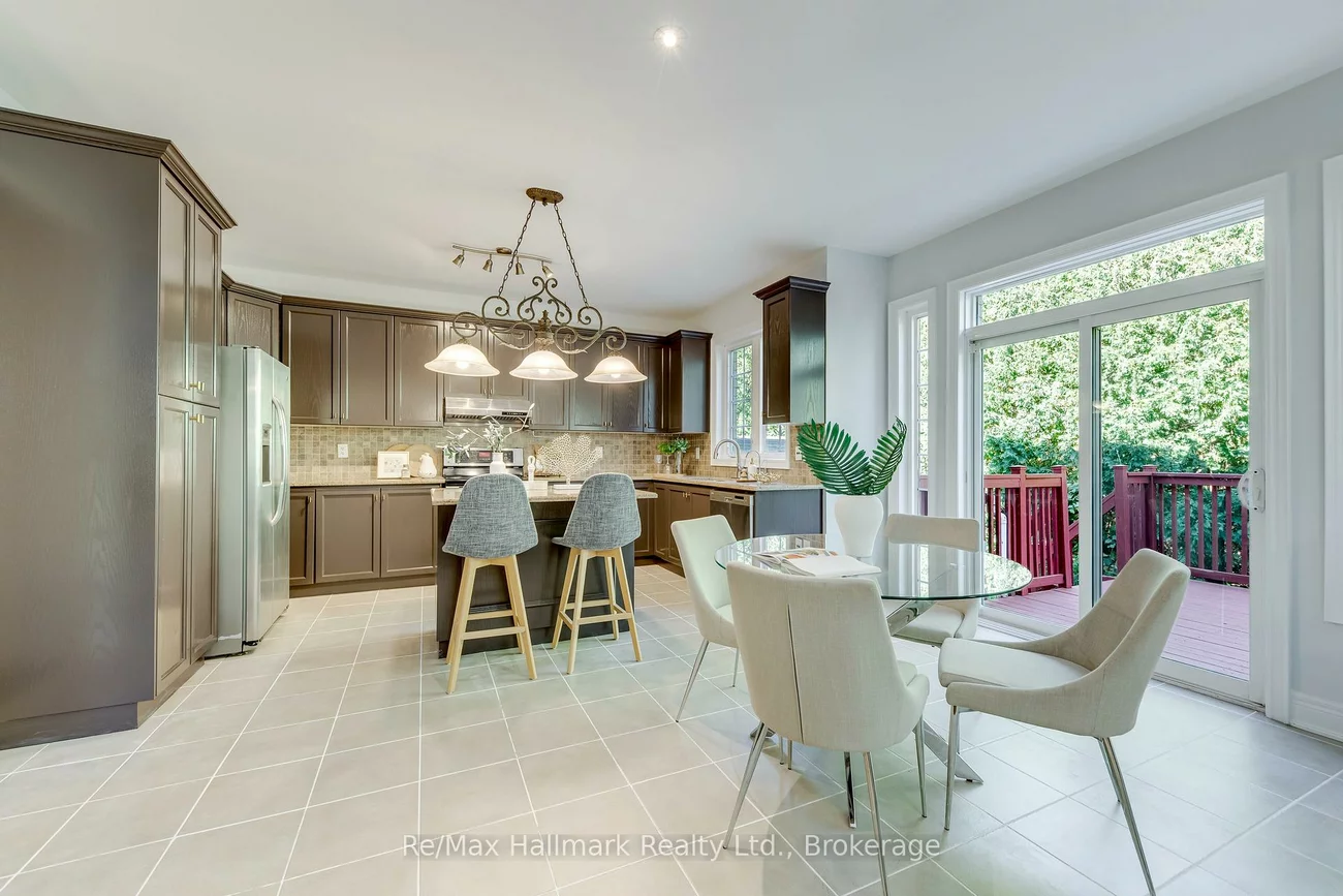 2241, Adirondak, 1019 - WM Westmount, Oakville