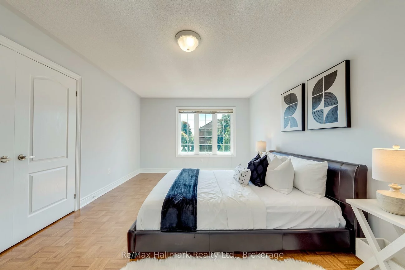 2241, Adirondak, 1019 - WM Westmount, Oakville