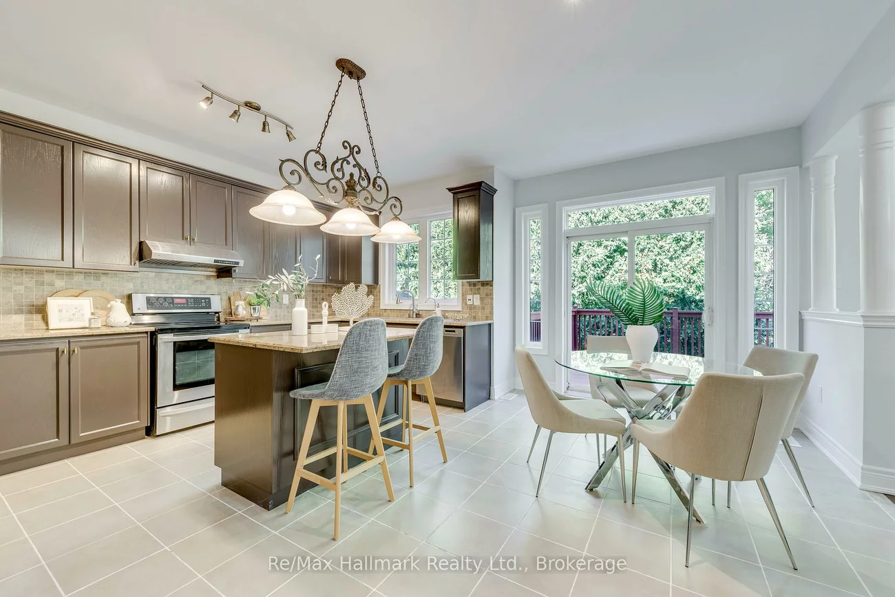 2241, Adirondak, 1019 - WM Westmount, Oakville