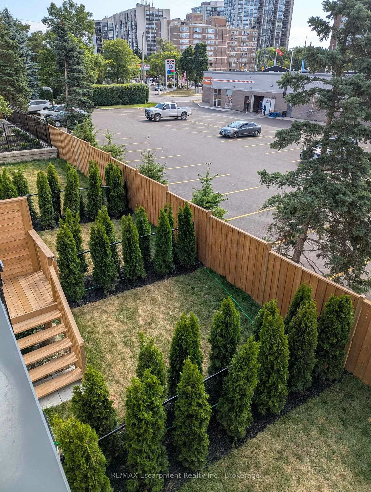 138, East, 1001 - BR Bronte, Oakville