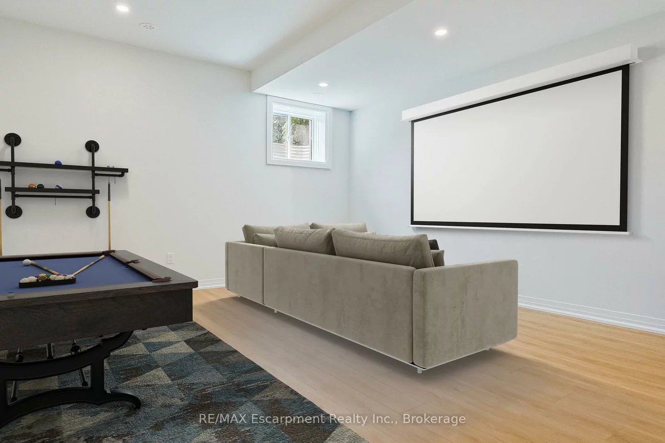 138, East, 1001 - BR Bronte, Oakville
