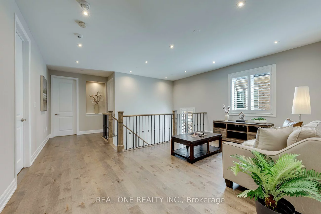 3181, Sunflower, 1008 - GO Glenorchy, Oakville