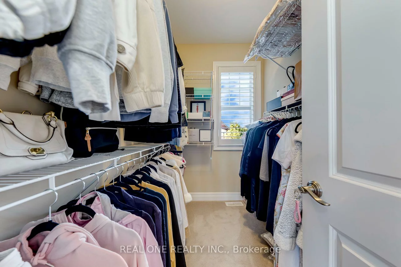 3181, Sunflower, 1008 - GO Glenorchy, Oakville