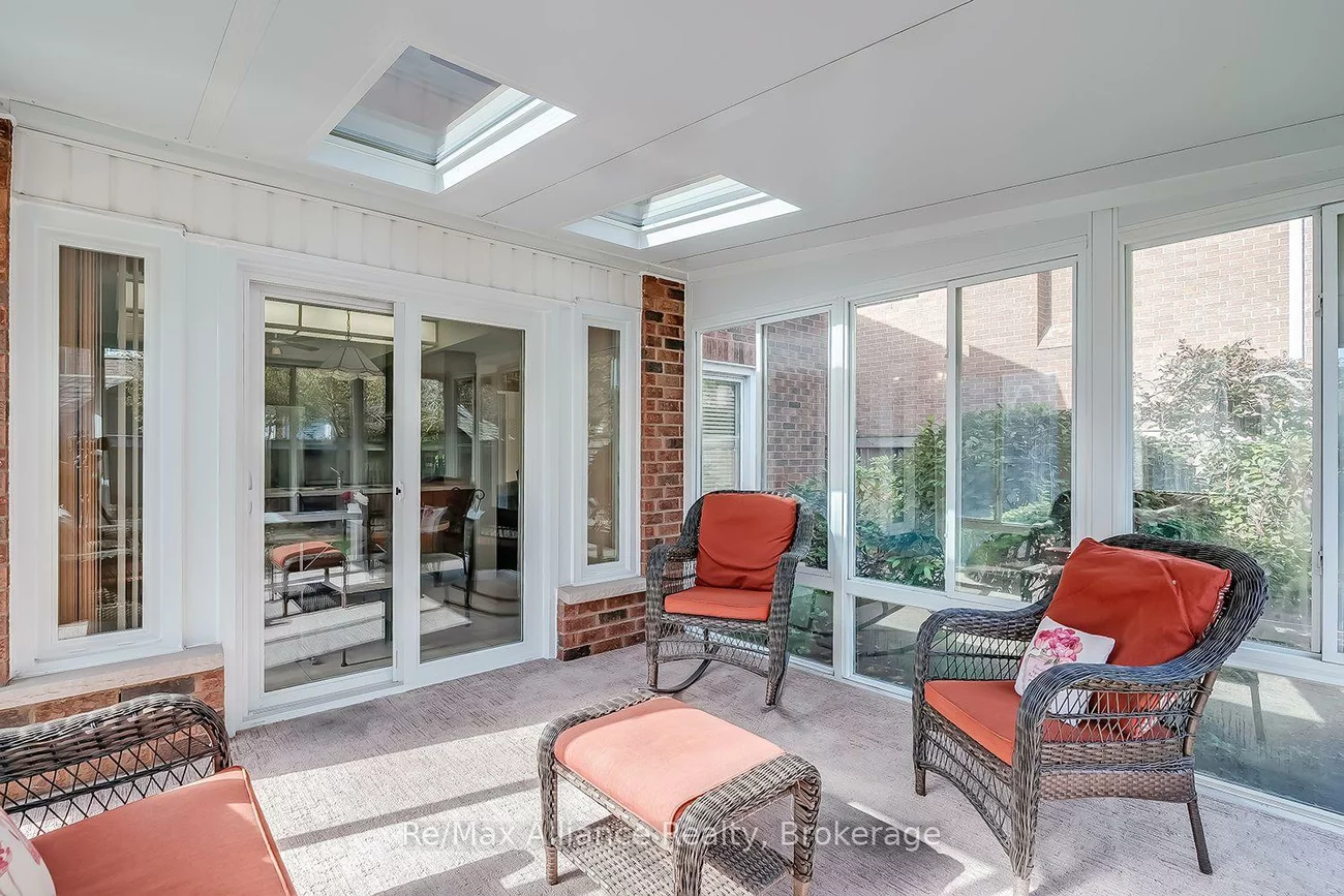 2151, Pineview, 1018 - WC Wedgewood Creek, Oakville