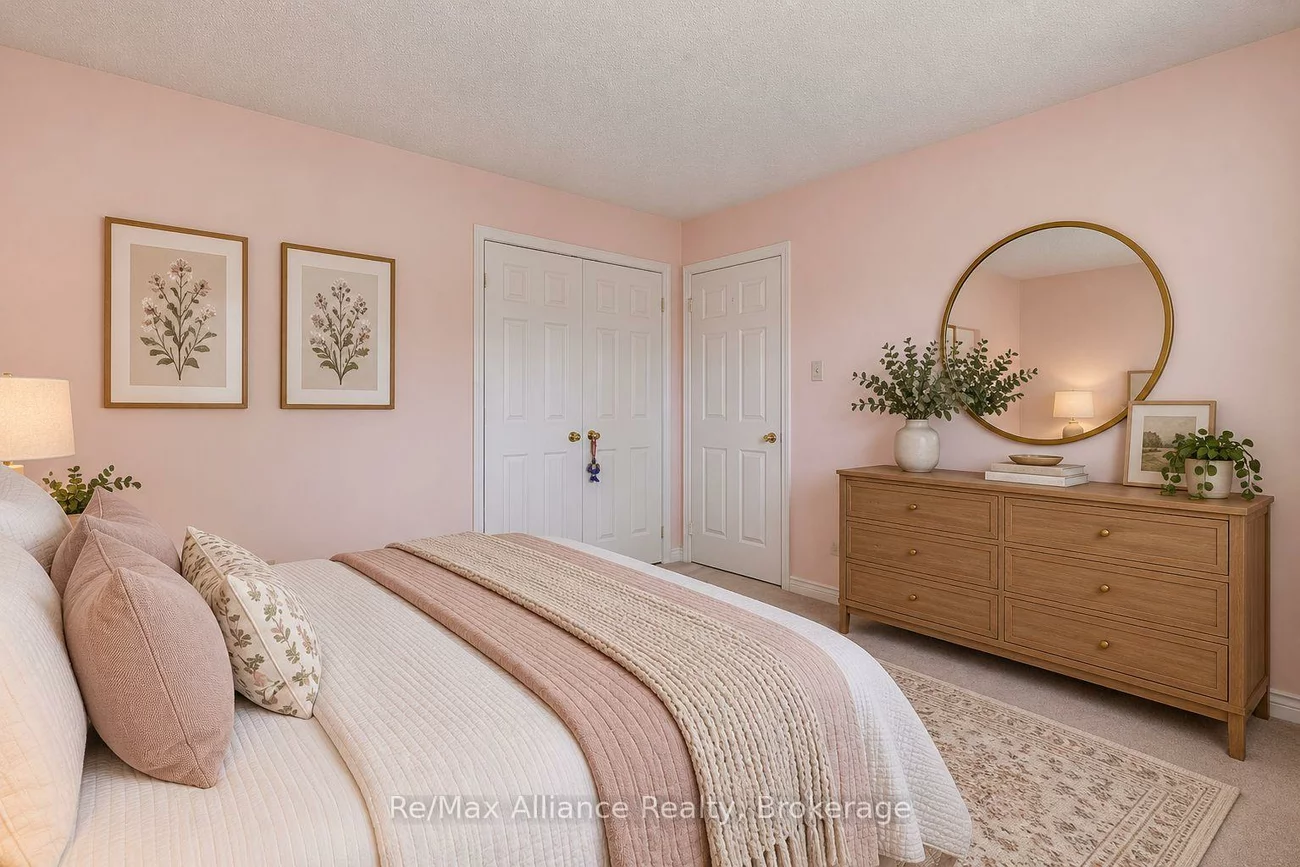 2151, Pineview, 1018 - WC Wedgewood Creek, Oakville