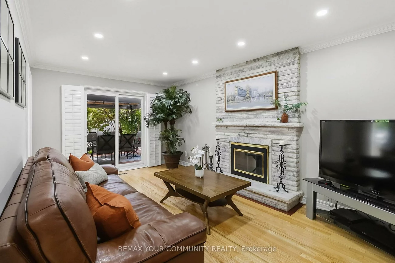 1380, Bishopstoke, 1004 - CV Clearview, Oakville
