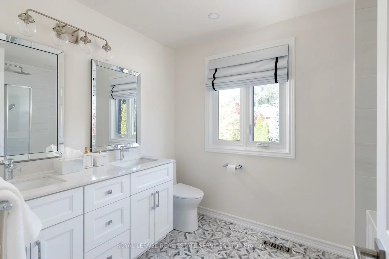 51, Skipper, 1001 - BR Bronte, Oakville