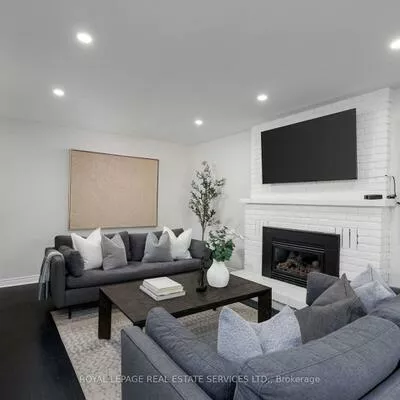 51, Skipper, 1001 - BR Bronte, Oakville