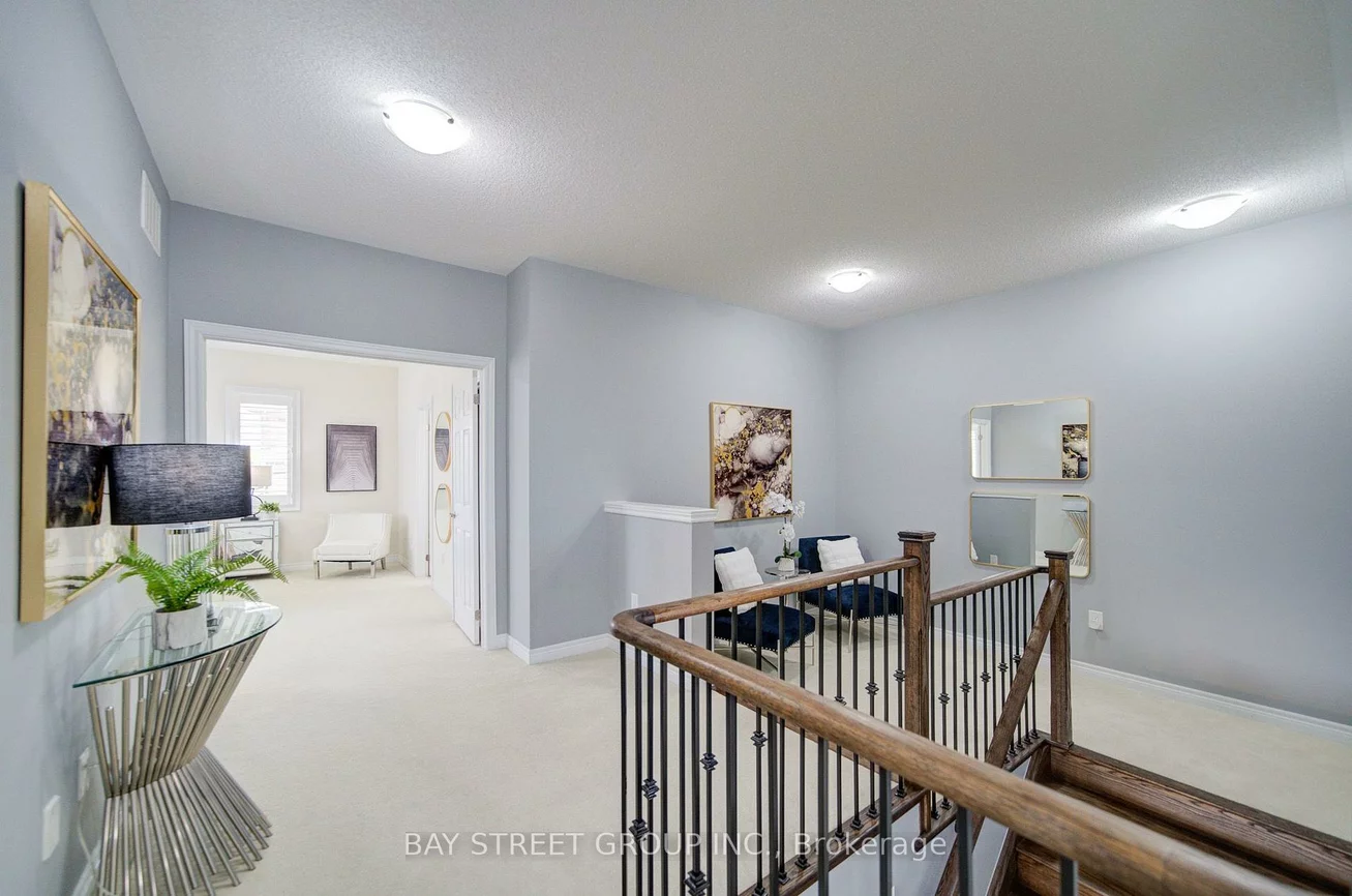 382, Begonia, 1008 - GO Glenorchy, Oakville
